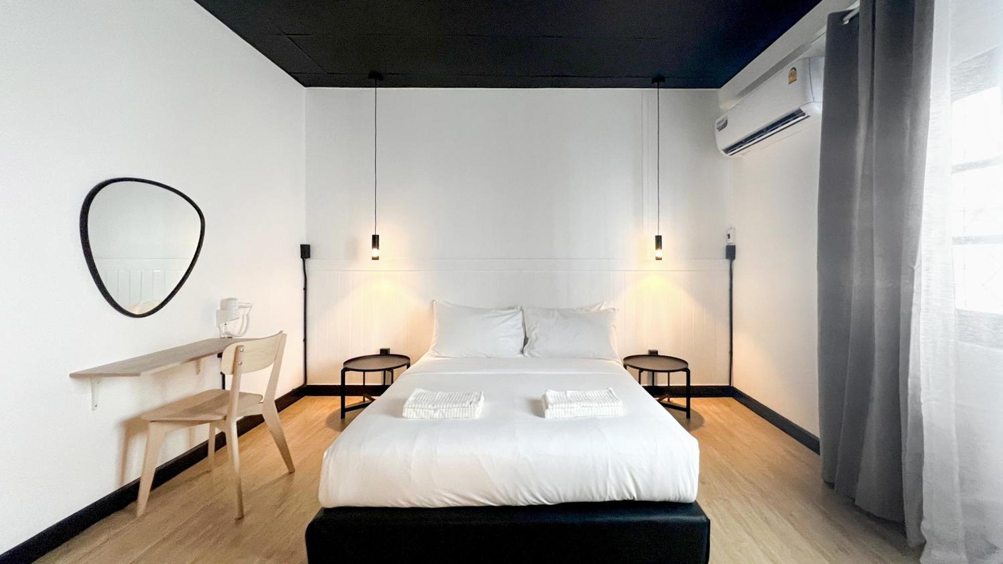 Neveu Premier Residence : Ratchada Bangkok Buitenkant foto