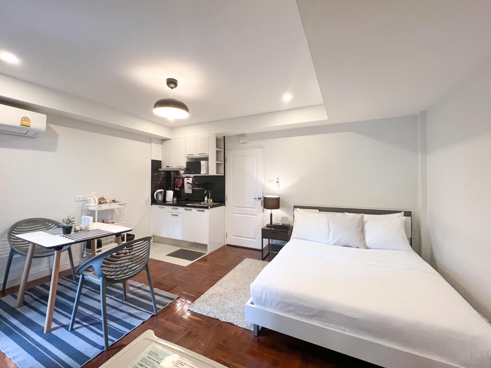 Neveu Premier Residence : Ratchada Bangkok Buitenkant foto