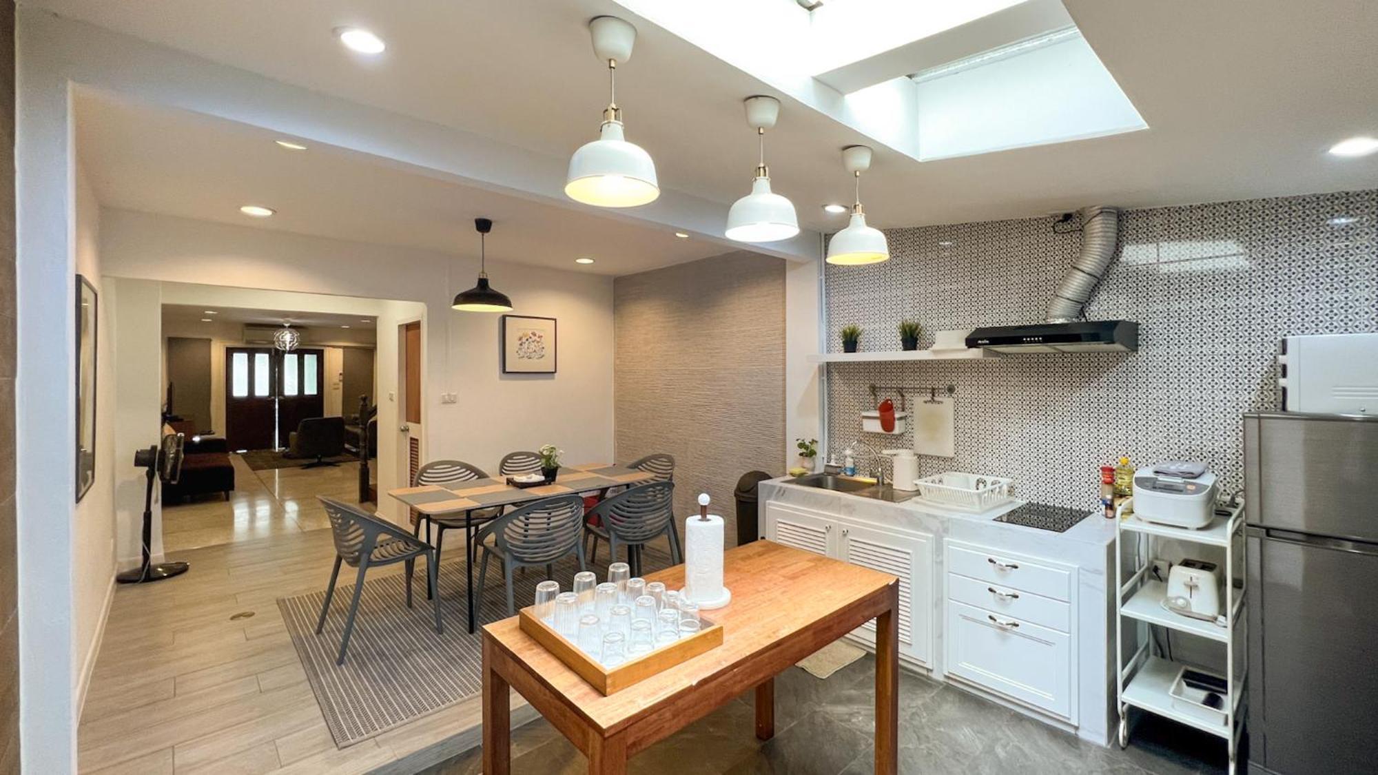 Neveu Premier Residence : Ratchada Bangkok Buitenkant foto